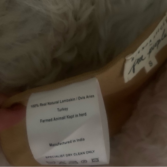 Shearling Fur Coat - Picture 7 of 8